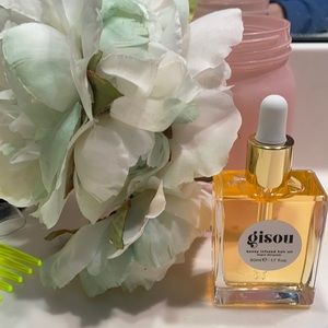 Gisou honey infused hair oil